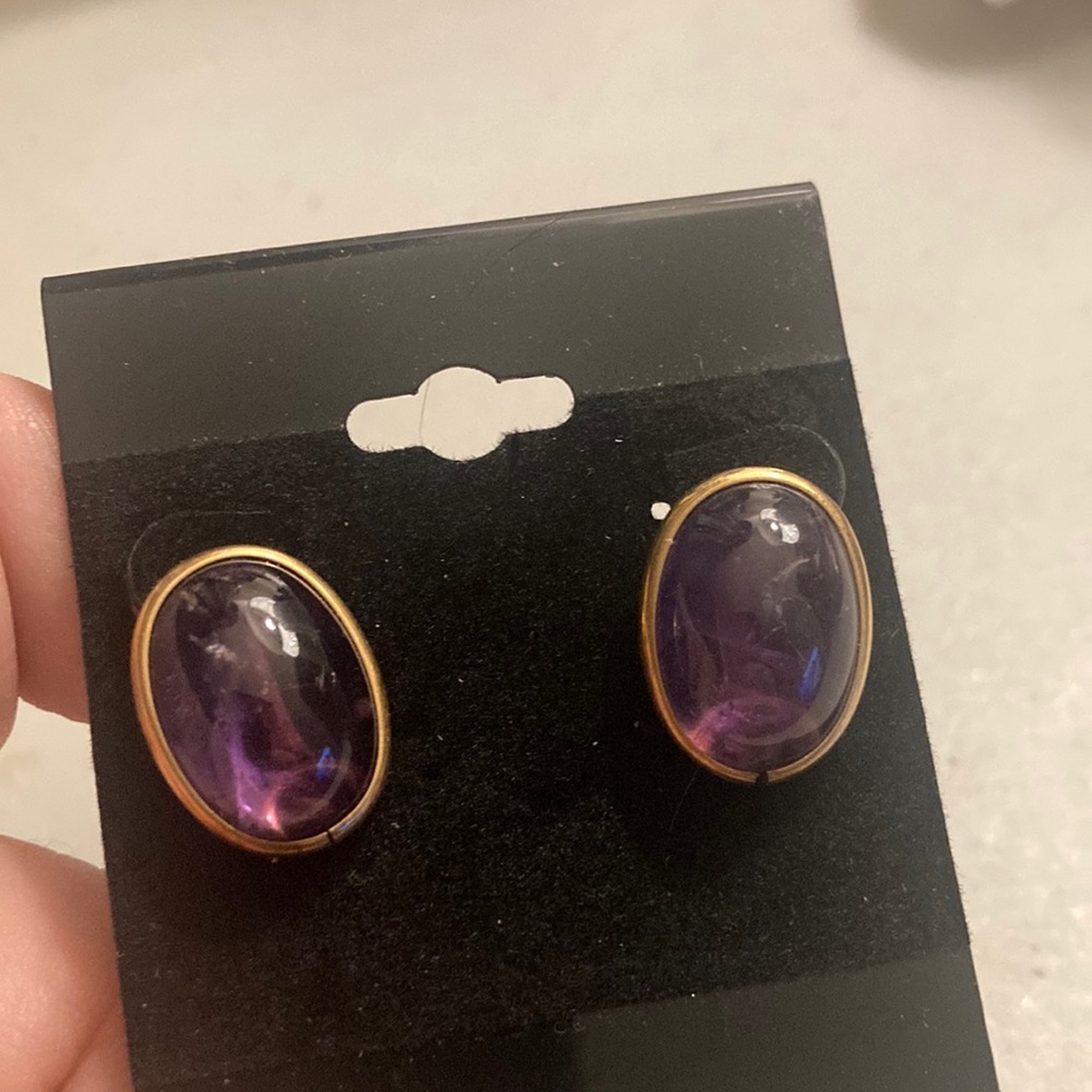 Dixelle brand 1/20 12k Vtg  purple amethyst glass Cabochon screw back earrings